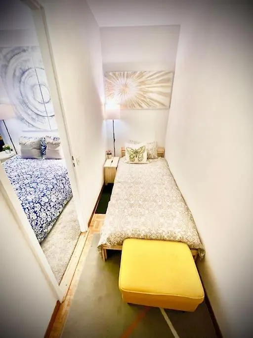 Apartment Cenevre 0*,
