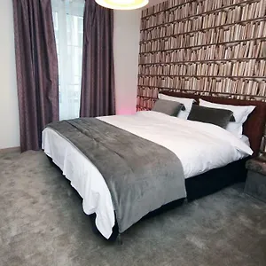 Cozy Apartment
